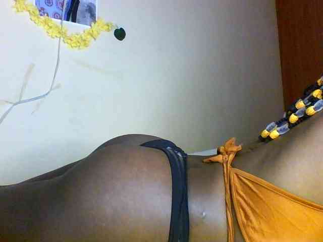 Luna-Noir webcam