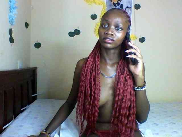 Luna-Noir webcam