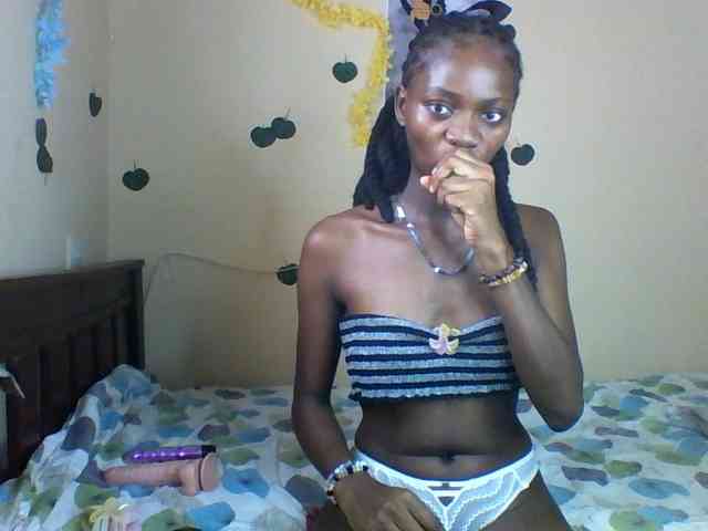 Luna-Noir webcam