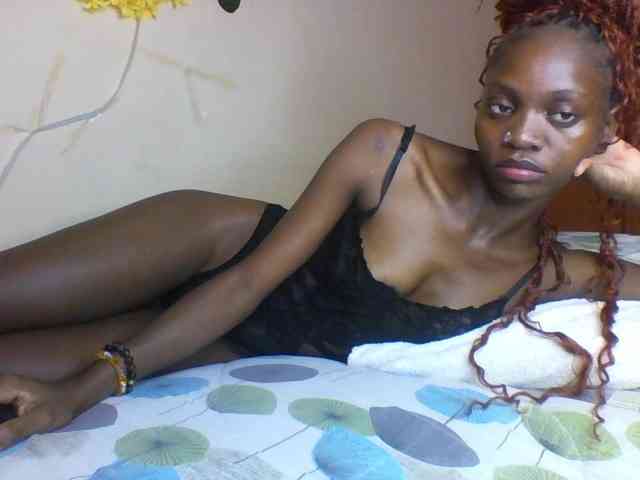 Luna-Noir webcam