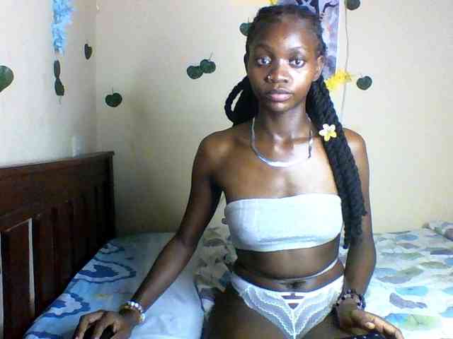 Luna-Noir webcam