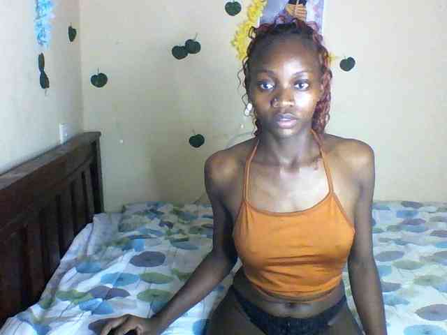 Luna-Noir webcam