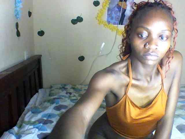 Luna-Noir webcam