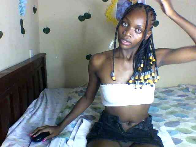 Luna-Noir webcam