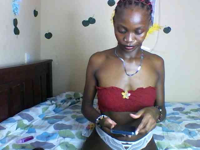 Luna-Noir webcam
