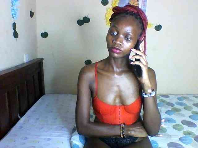 Luna-Noir webcam