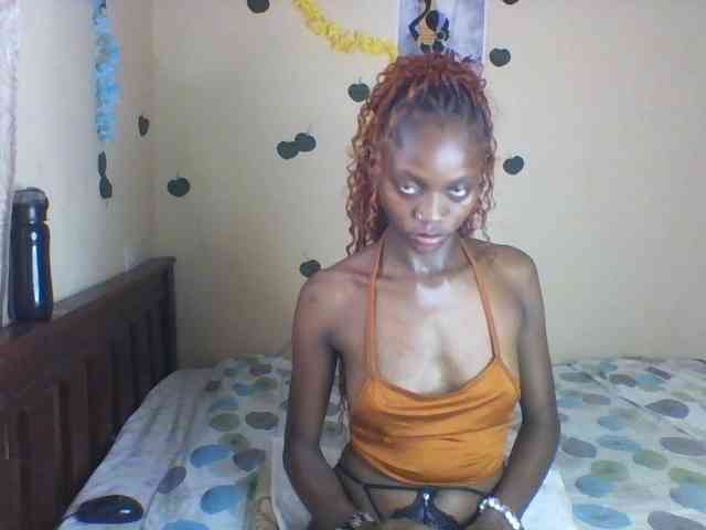 Luna-Noir webcam