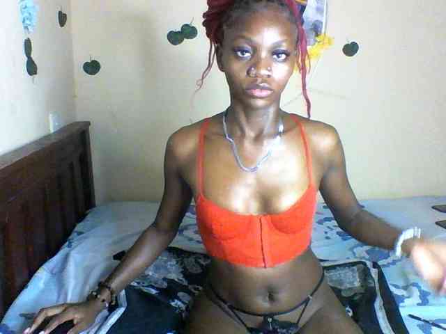 Luna-Noir webcam