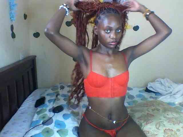Luna-Noir webcam