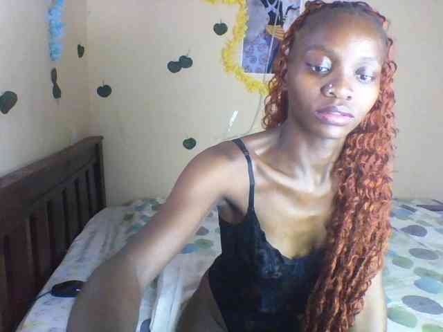 Luna-Noir webcam
