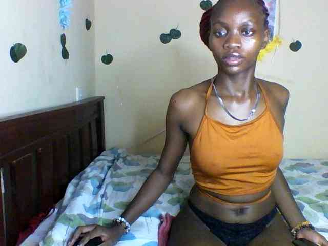 Luna-Noir webcam