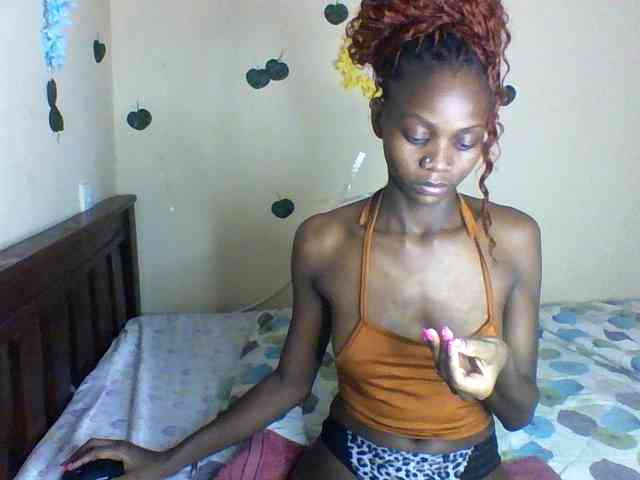Luna-Noir webcam