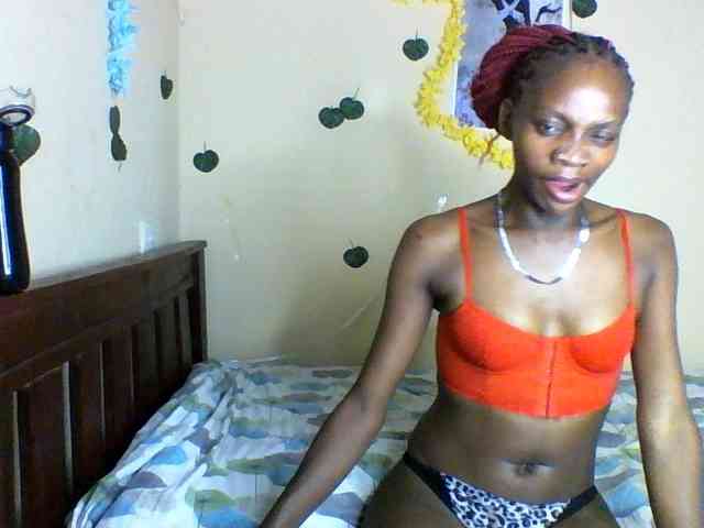 Luna-Noir webcam