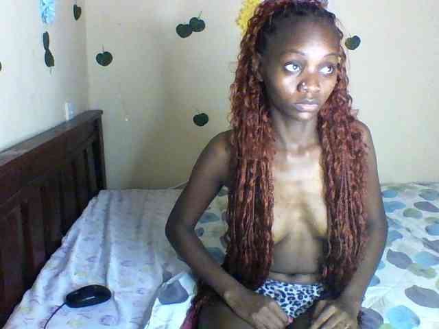 Luna-Noir webcam