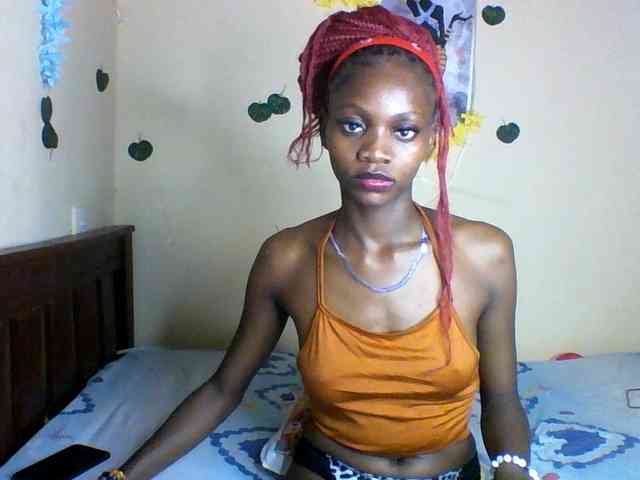 Luna-Noir webcam