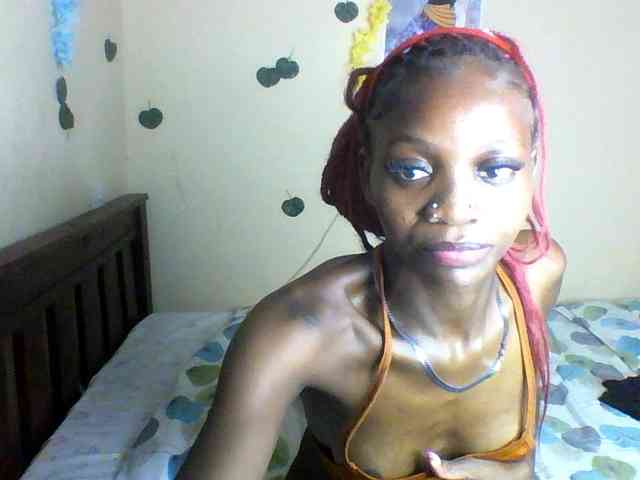 Luna-Noir webcam