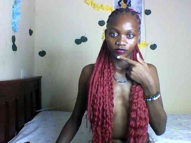 Luna-Noir webcam