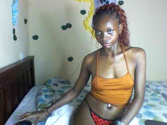 Luna-Noir webcam