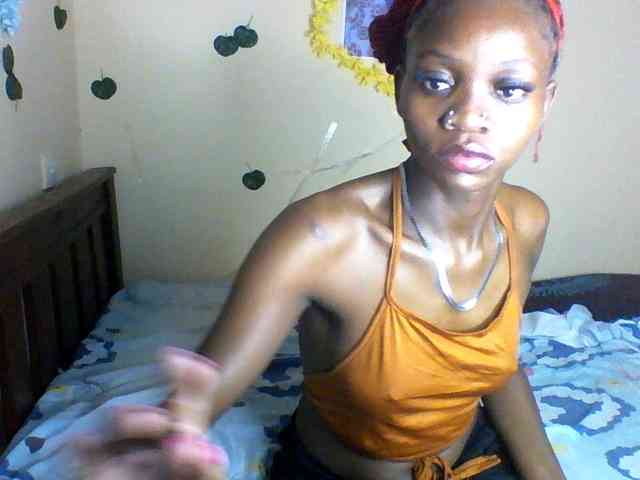 Luna-Noir webcam