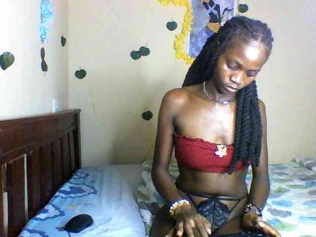 Luna-Noir webcam