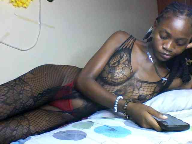 Luna-Noir webcam