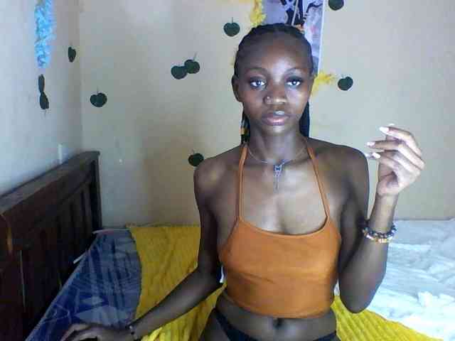 Luna-Noir webcam