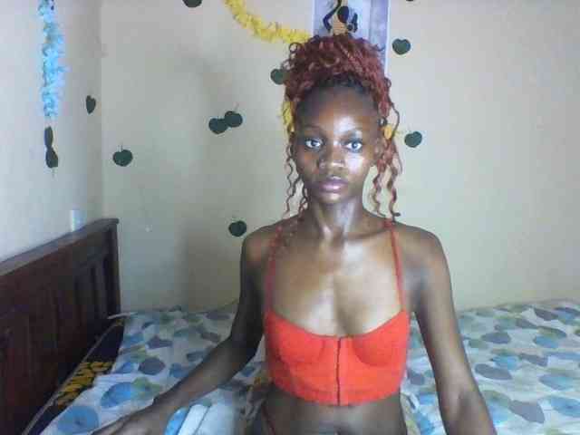 Luna-Noir webcam