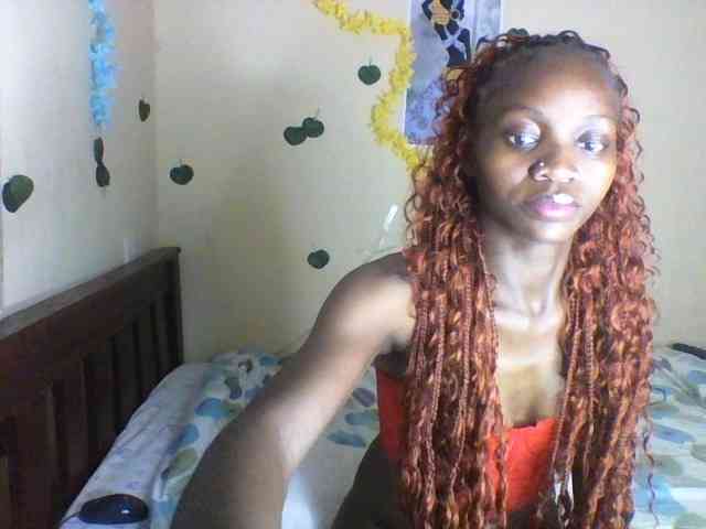 Luna-Noir webcam