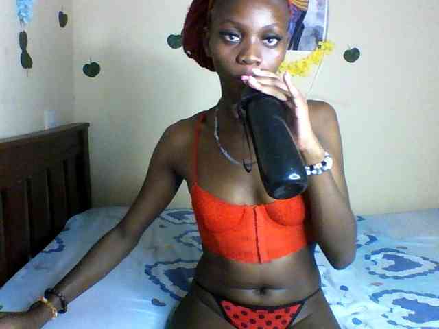 Luna-Noir webcam
