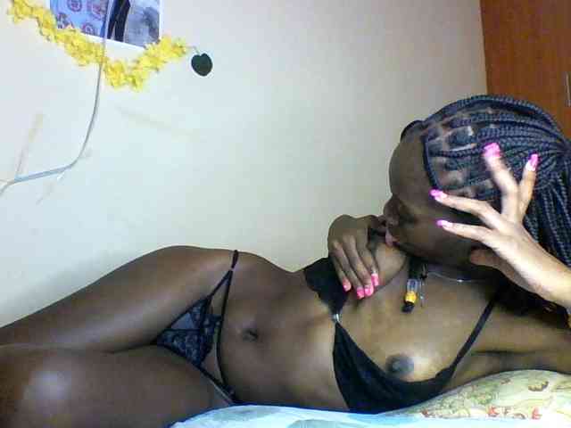 Luna-Noir webcam