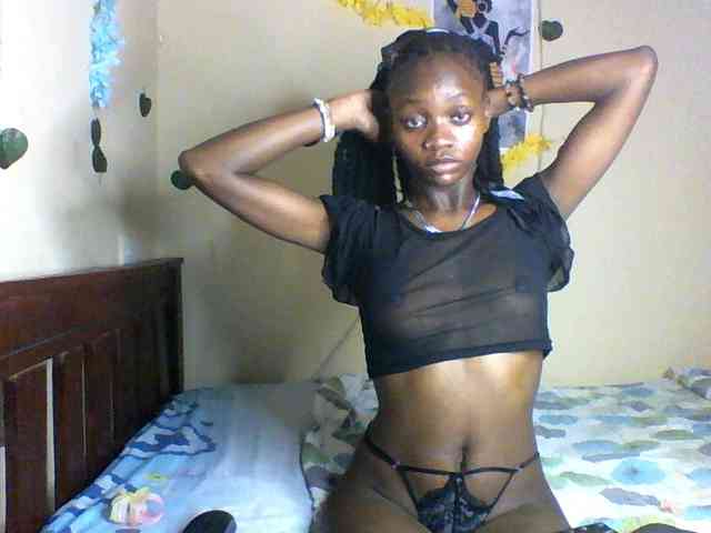 Luna-Noir webcam