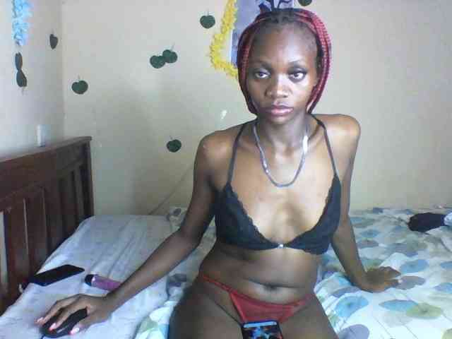 Luna-Noir webcam
