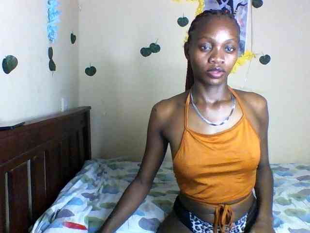 Luna-Noir webcam