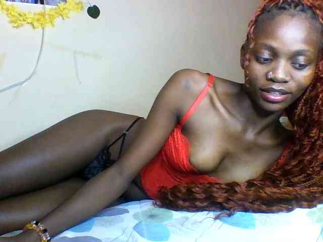 Luna-Noir webcam