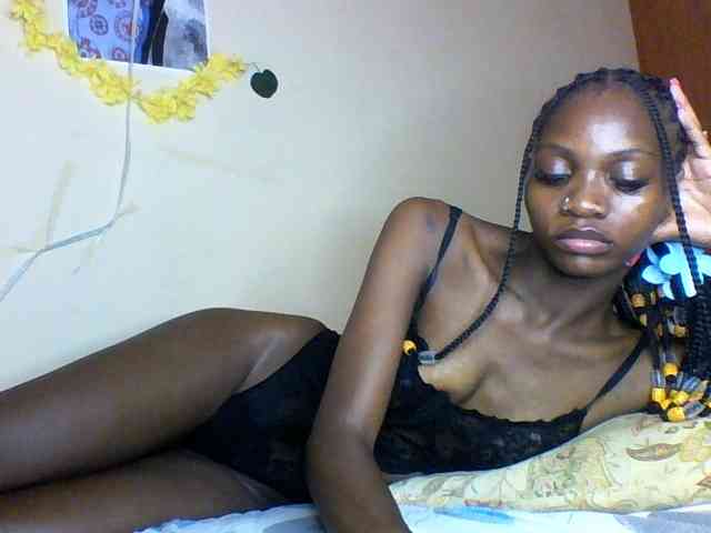 Luna-Noir webcam