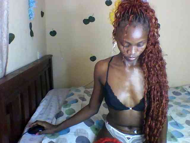 Luna-Noir webcam