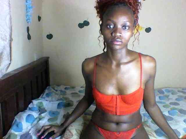 Luna-Noir webcam