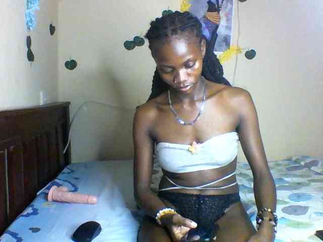 Luna-Noir webcam