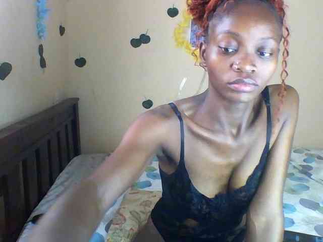 Luna-Noir webcam