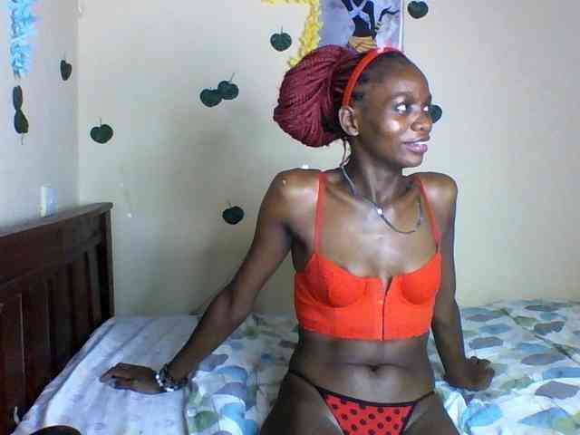 Luna-Noir webcam