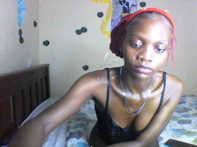 Luna-Noir webcam