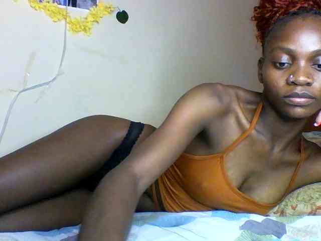 Luna-Noir webcam