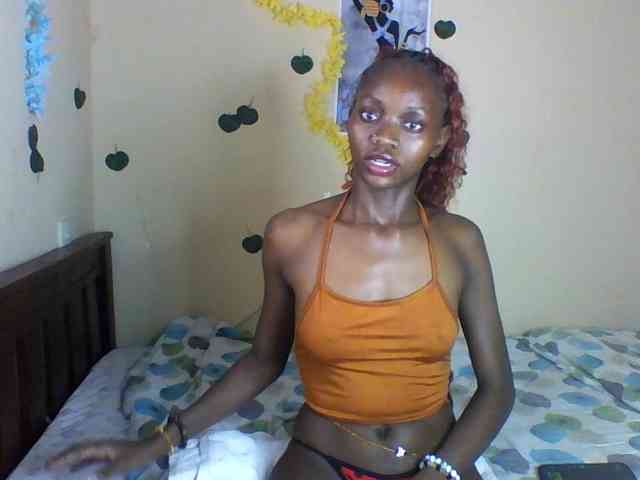 Luna-Noir webcam
