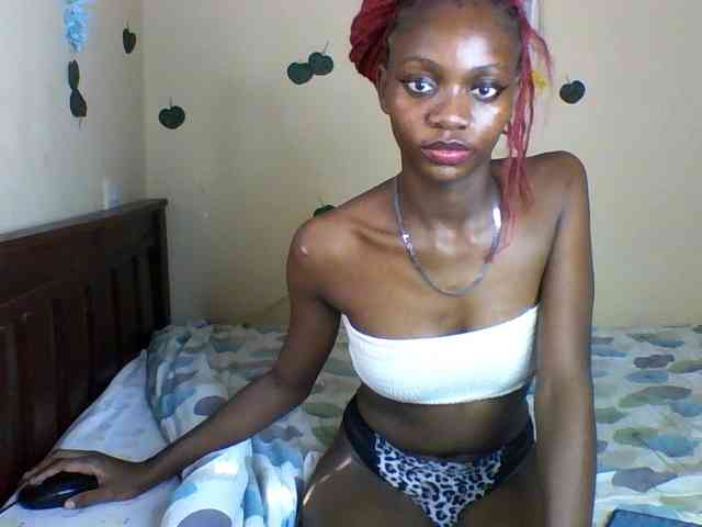 Luna-Noir webcam