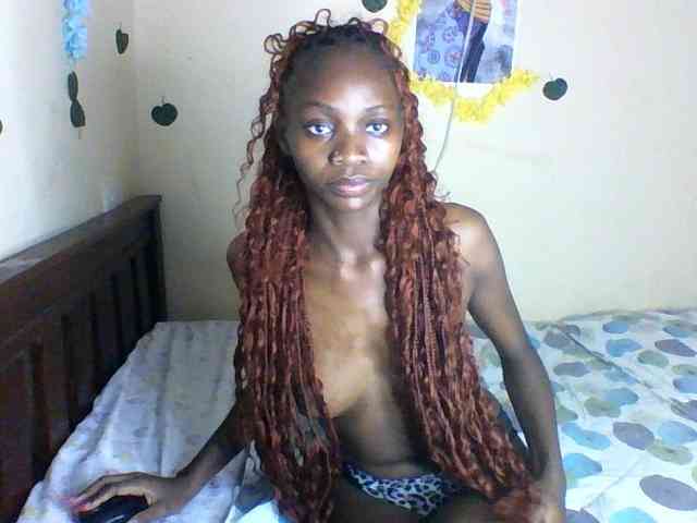 Luna-Noir webcam