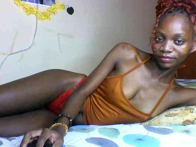 Luna-Noir webcam