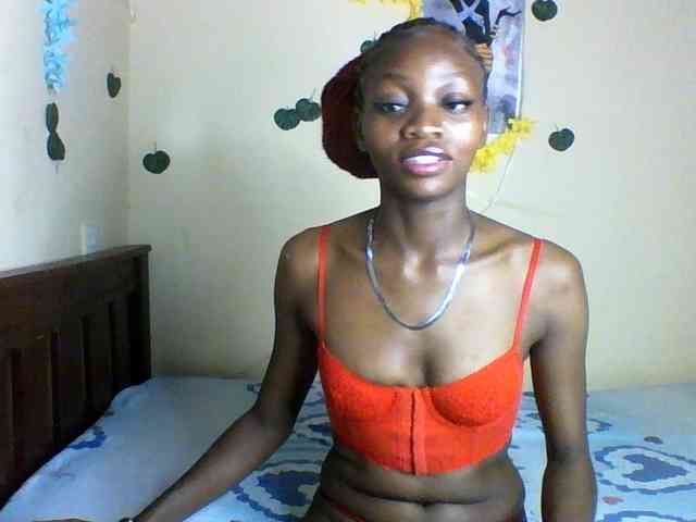 Luna-Noir webcam
