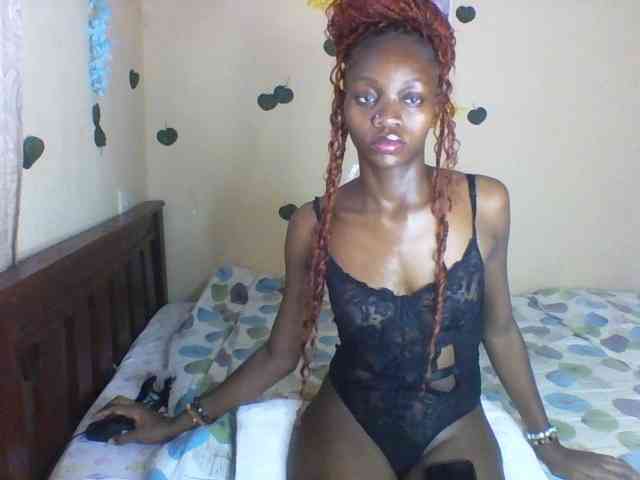 Luna-Noir webcam