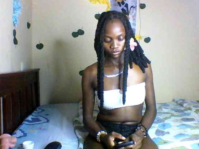 Luna-Noir webcam