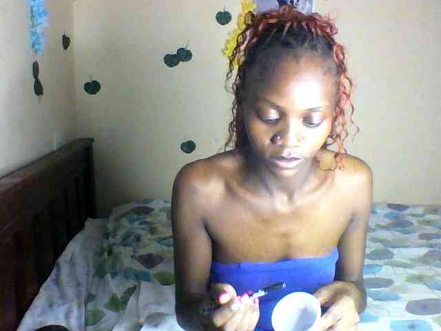 Luna-Noir webcam